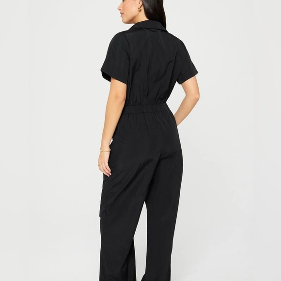 NWT, Fabletics, Woven Flight Suit, Black, Extra Small, regular inseam - Picture 2 of 3